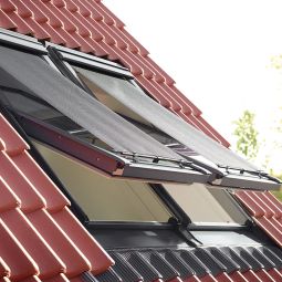 VELUX Hitzeschutzmarkise aussen Uni Schwarz 3