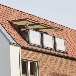 VELUX GDL Cabrio Holz/Kiefer ENERGIE PLUS Dachfenster 3-fach Niedrig-Energie-Verglasung