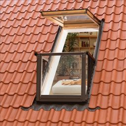 VELUX GDL Cabrio Holz/Kiefer ENERGIE PLUS Dachfenster 3-fach Niedrig-Energie-Verglasung