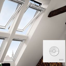 VELUX INTEGRA Elektro Dachfenster GGU 008421 Schwingfenster Kunststoff ENERGIE Fenster 3-fach-Verglasung, inkl. Funk-Wandschalter, Passivhaus-tauglich