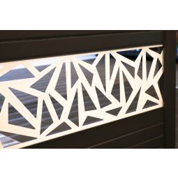 TraumGarten Sichtschutzzaun SYSTEM Dekorprofil TRIGON weiß Kombinationsgitter für alle SYSTEM Zäune, pulverbeschichtetes Metall, inkl. Klemmleisten für den Einsatz an den SYSTEM Pfosten