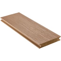 NATURinFORM WPC-Terrassendiele 25x140 mm Piazza Pro kalifornische Eiche massiv Extrem widerstandsfähige WPC-Terrassendiele mit 360°-Ummantelung, rutschhemmender Oberfläche und hoher UV- und Kratzfestigkeit