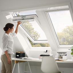 VELUX Dachfenster GGU 0067 Schwingfenster 9