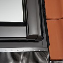 Roto Designo EDZ Rx100AR1 Ziegel ohne Wärmedämmung für profilierte Dachpfannen und Dachziegel