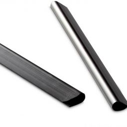NOOR Klemmschiene Schwarz Sichtschutzstreifen Doppelstabzaun zur Befestigung von Sichtschutzzstreifen, 25 Stück pro Pack, tiefschwarz RAL 9005 19x1,5 cm